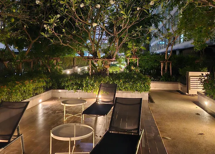 Kuma House Asoke Apartment *